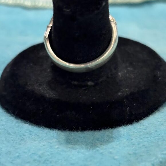 Made In Ireland Sterling Silver Irish Claddagh Ring Size 4.75 Friendship Celtic - Picture 5 of 9